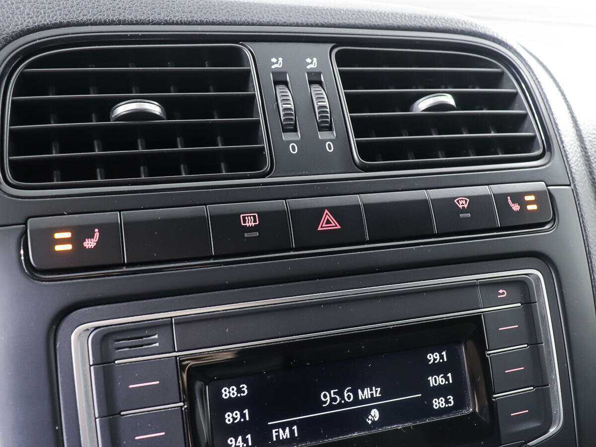 Фольксваген Поло б/у, 2017, Автоматическая. Фото: #17