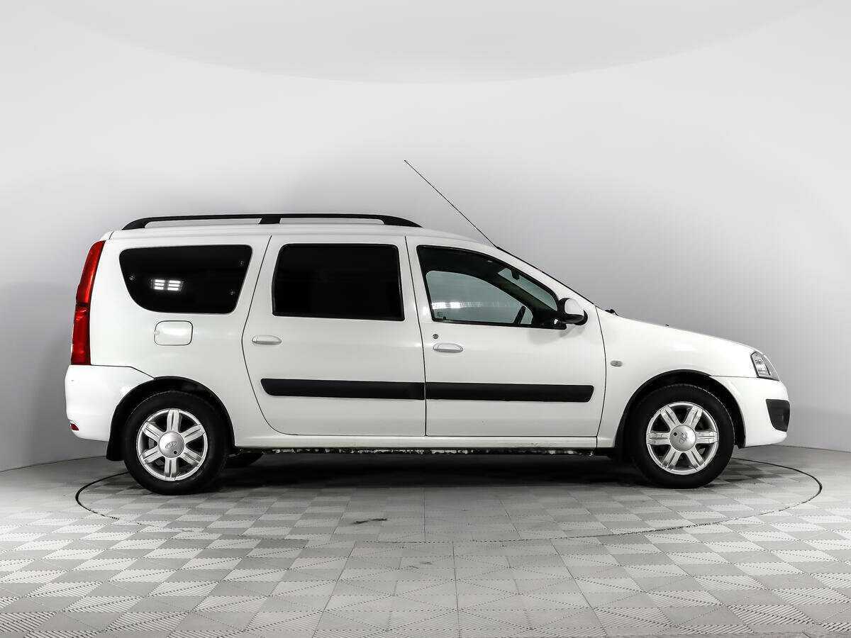 Лада (ВАЗ) Ларгус б/у, 2014, Механическая. Фото: #3