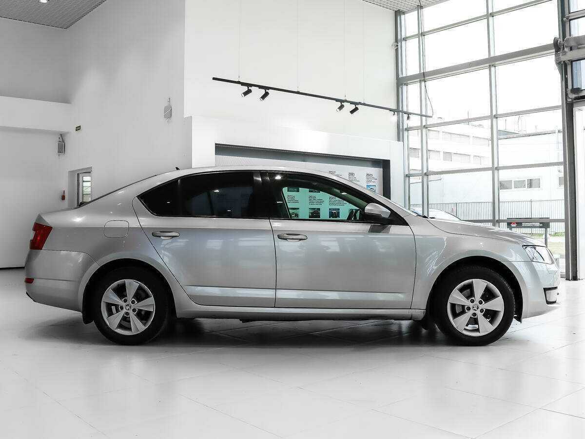 Шкода Октавия б/у, 2014, Роботизированная. Фото: #3