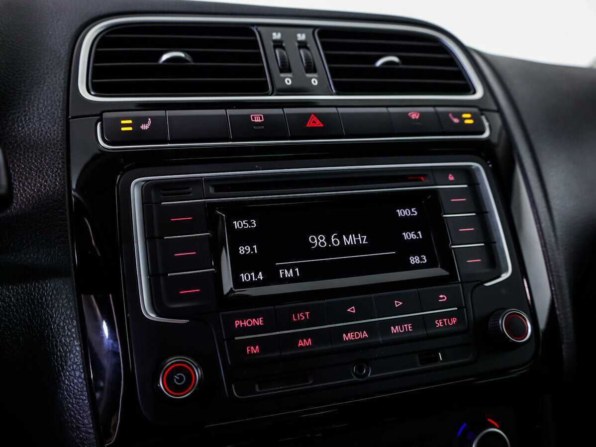 Фольксваген Поло б/у, 2017, Автоматическая. Фото: #12