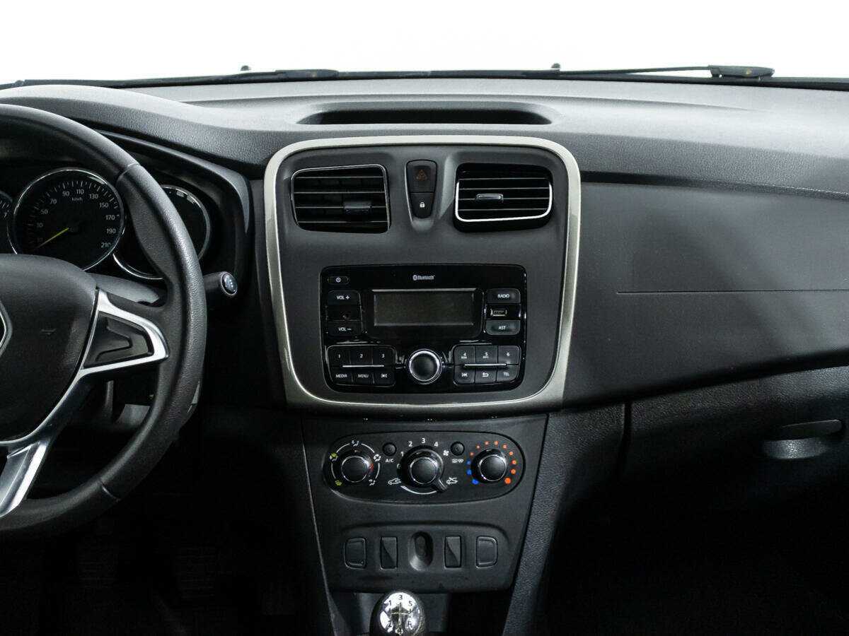 Рено Логан б/у, 2019, Механическая. Фото: #13