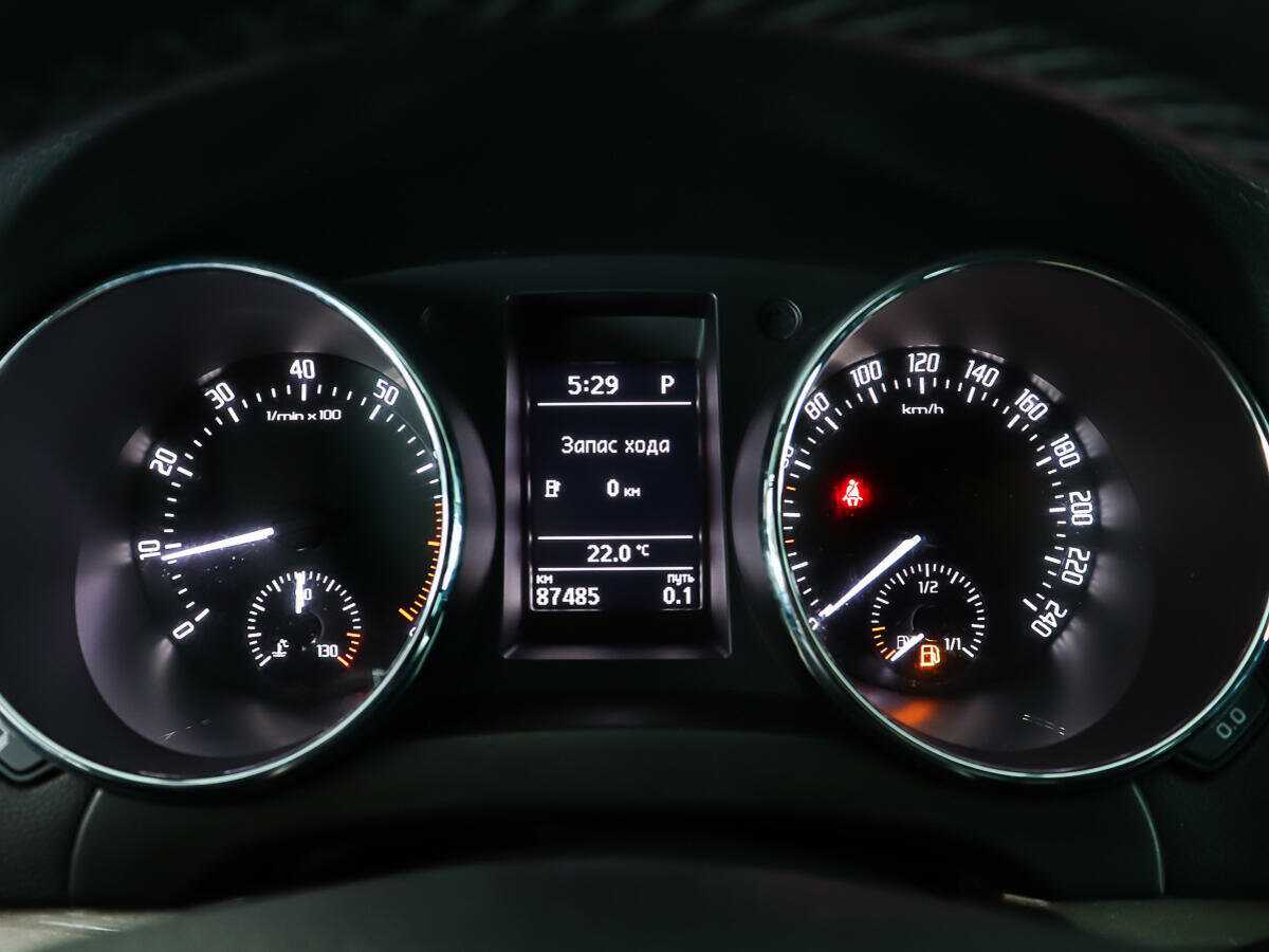 Шкода Йети б/у, 2015, Роботизированная. Фото: #13