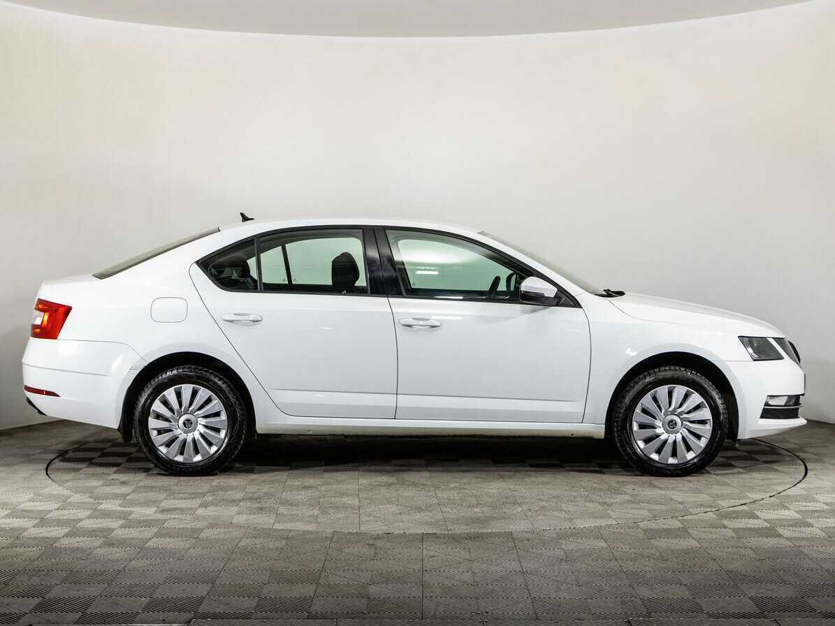 Шкода Октавия б/у, 2018, Автоматическая. Фото: #3