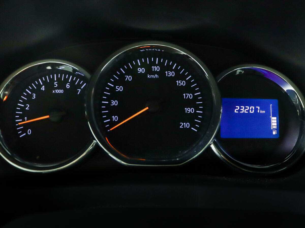 Рено Логан б/у, 2014, Механическая. Фото: #8