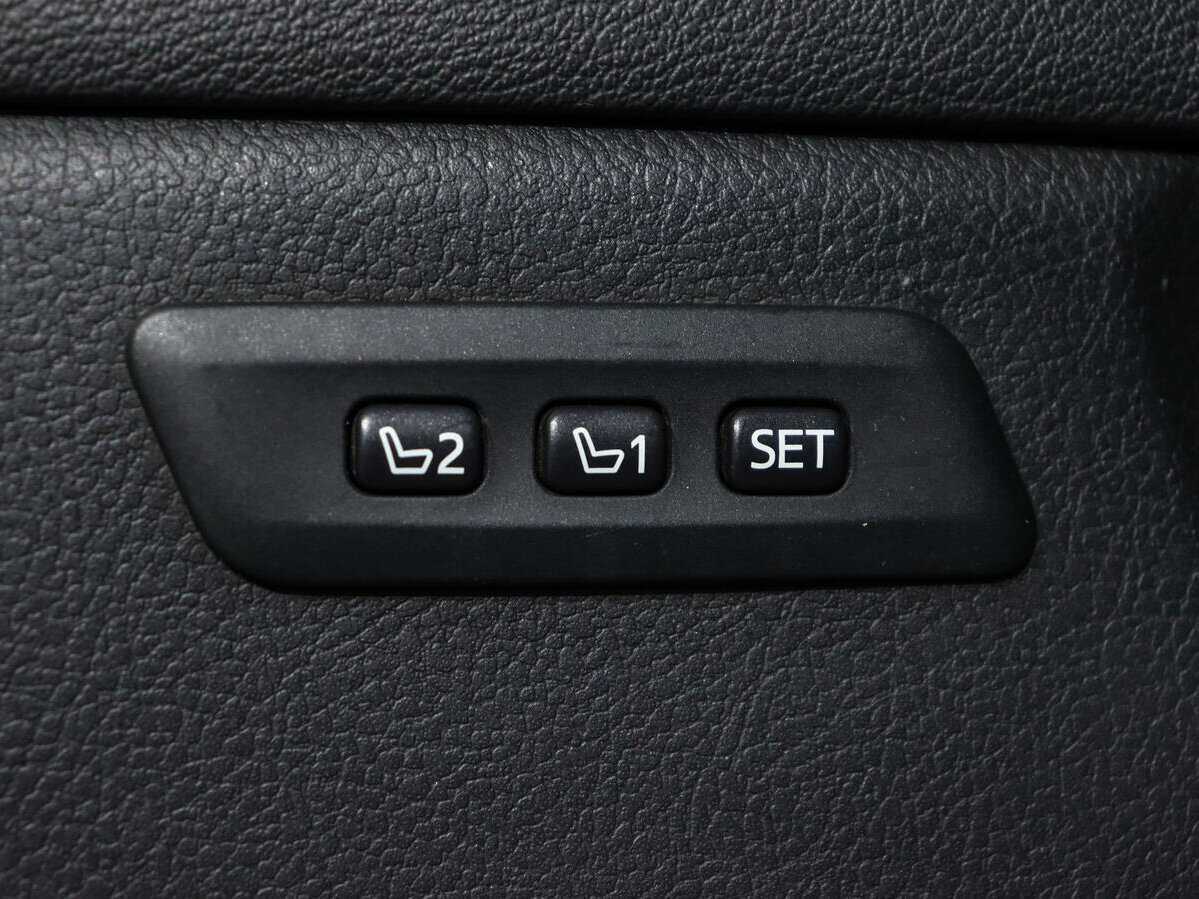 Тойота Авенсис б/у, 2018, Механическая. Фото: #14