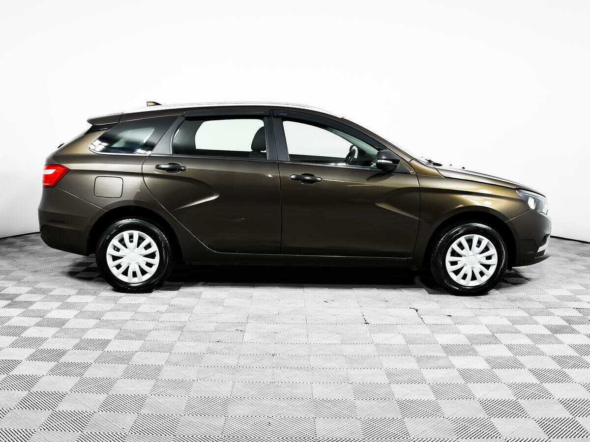 Лада (ВАЗ) Веста б/у, 2021, Механическая. Фото: #3