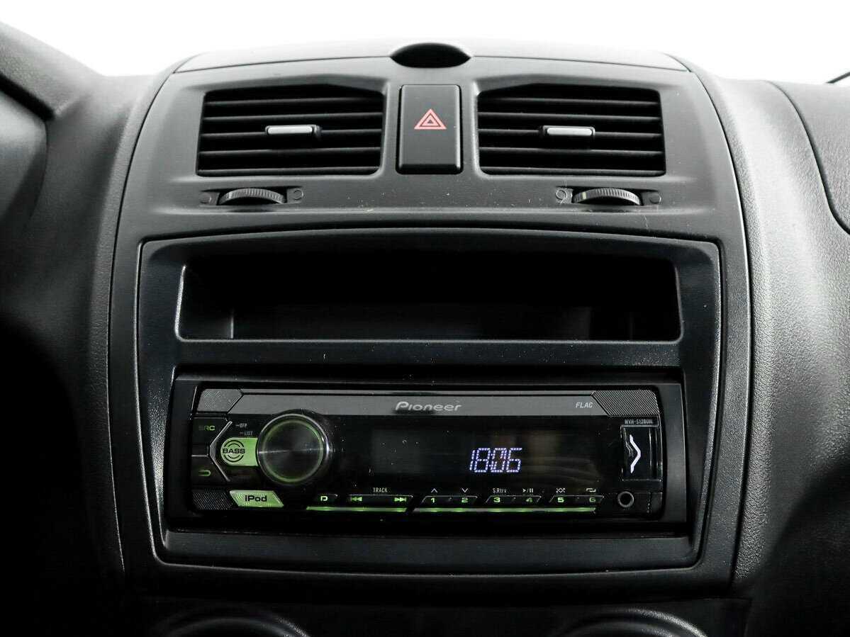 Лада (ВАЗ) Калина б/у, 2015, Механическая. Фото: #12