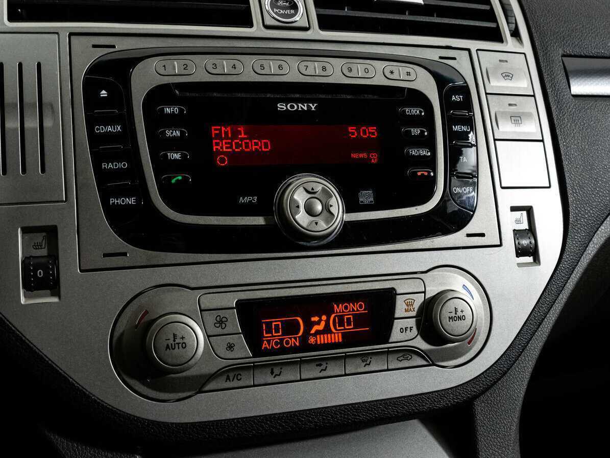 Форд Куга б/у, 2012, Роботизированная. Фото: #13