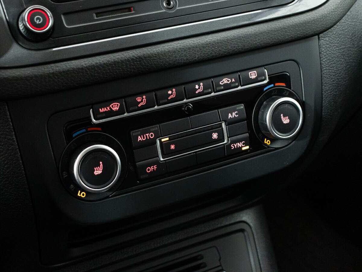 Фольксваген Тигуан б/у, 2013, Автоматическая. Фото: #14