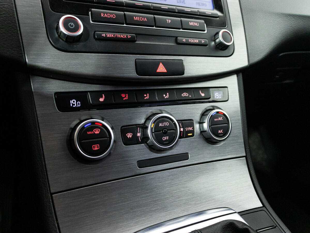 Фольксваген Пассат б/у, 2013, Механическая. Фото: #14