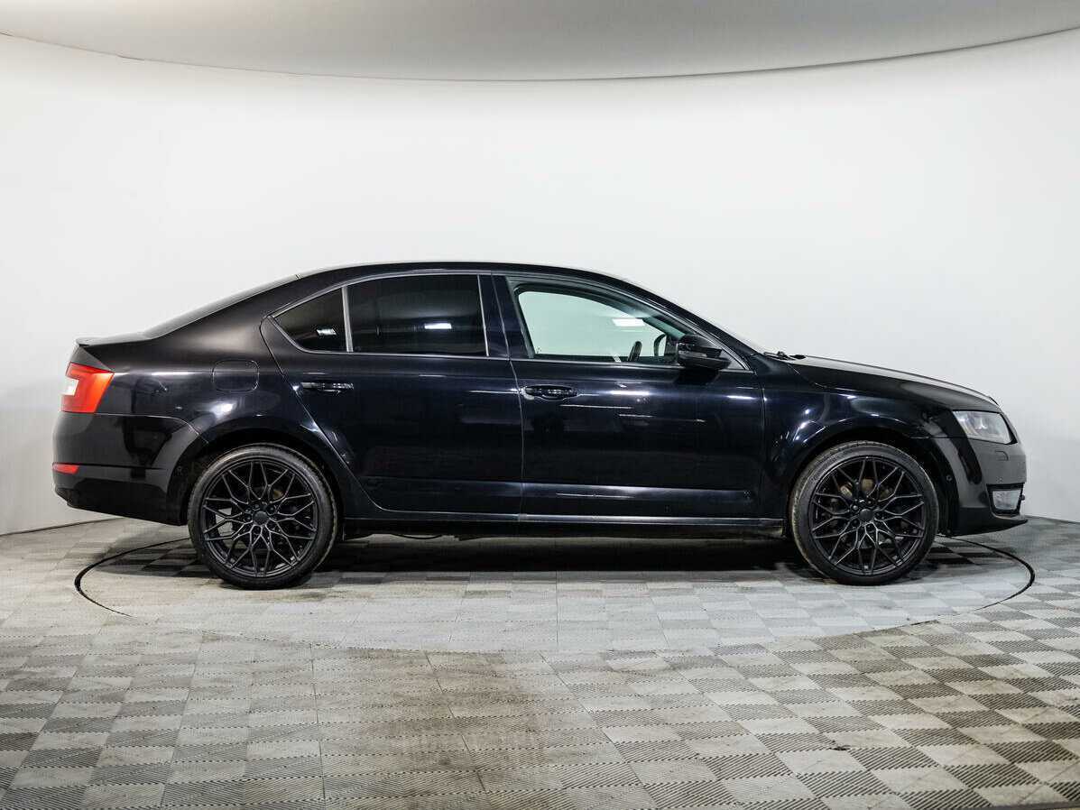 Шкода Октавия б/у, 2015, Роботизированная. Фото: #2