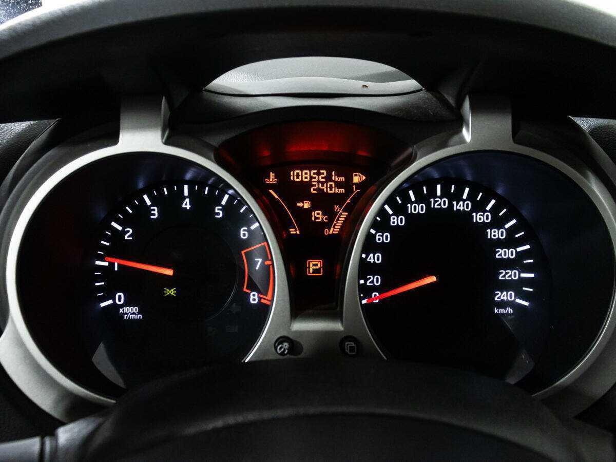 Ниссан Жук б/у, 2013, Вариатор. Фото: #11