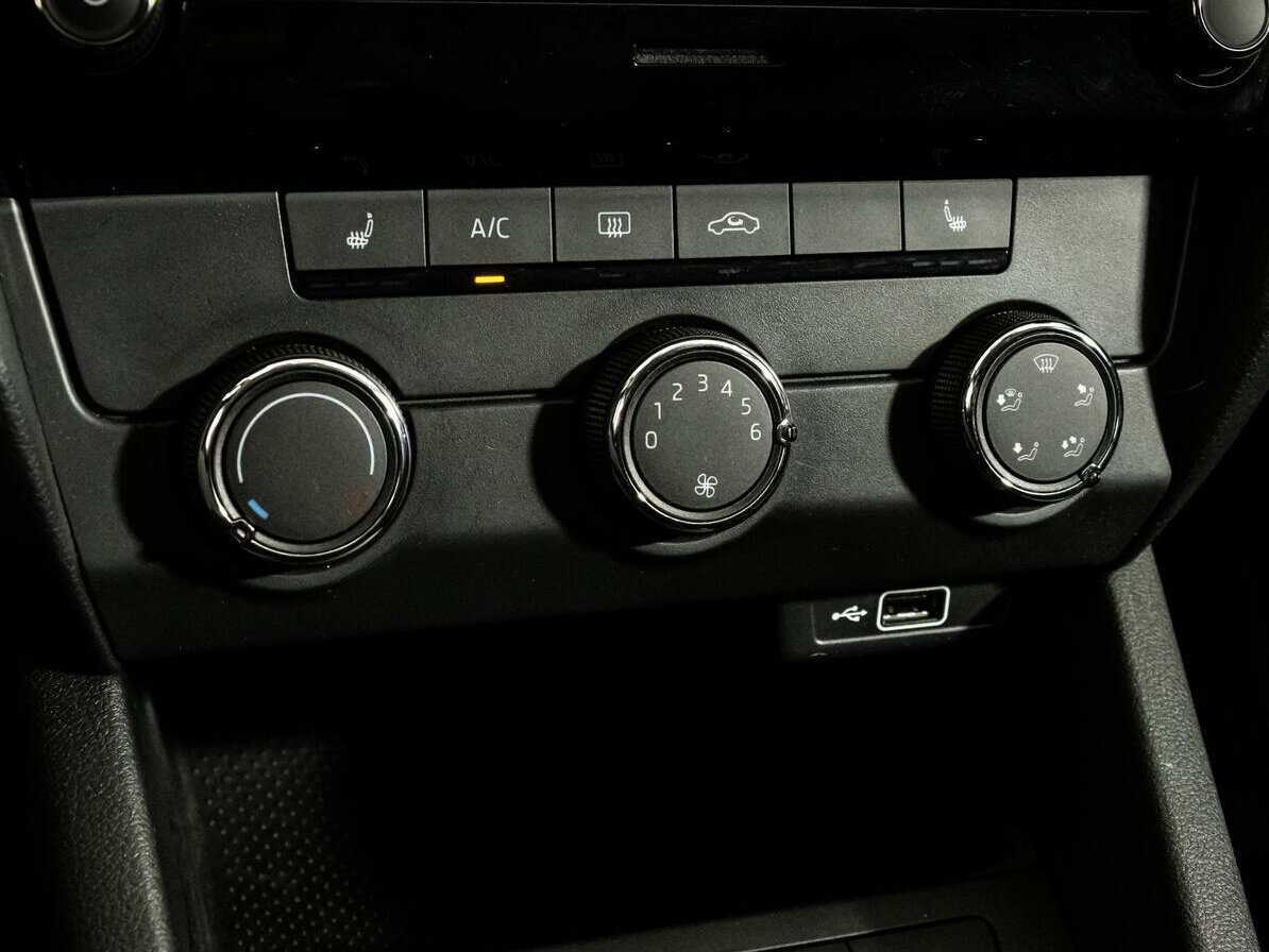 Шкода Октавия б/у, 2020, Механическая. Фото: #11