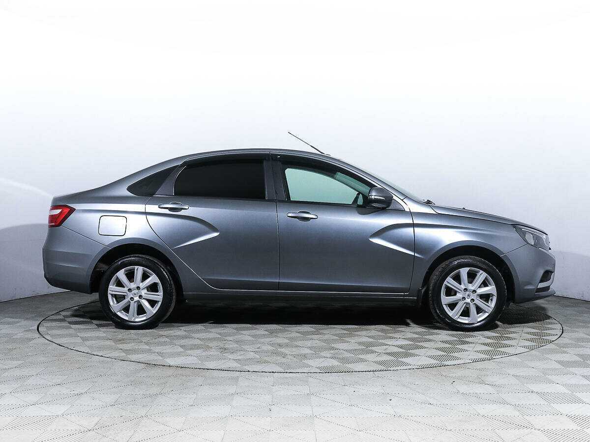 Лада (ВАЗ) Веста б/у, 2020, Механическая. Фото: #2