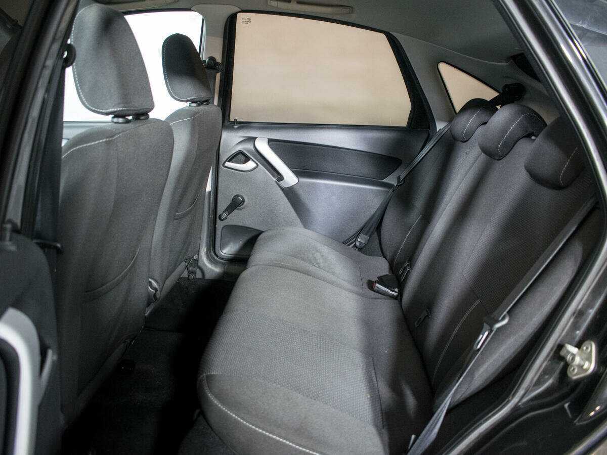 Лада (ВАЗ) Гранта б/у, 2015, Роботизированная. Фото: #9