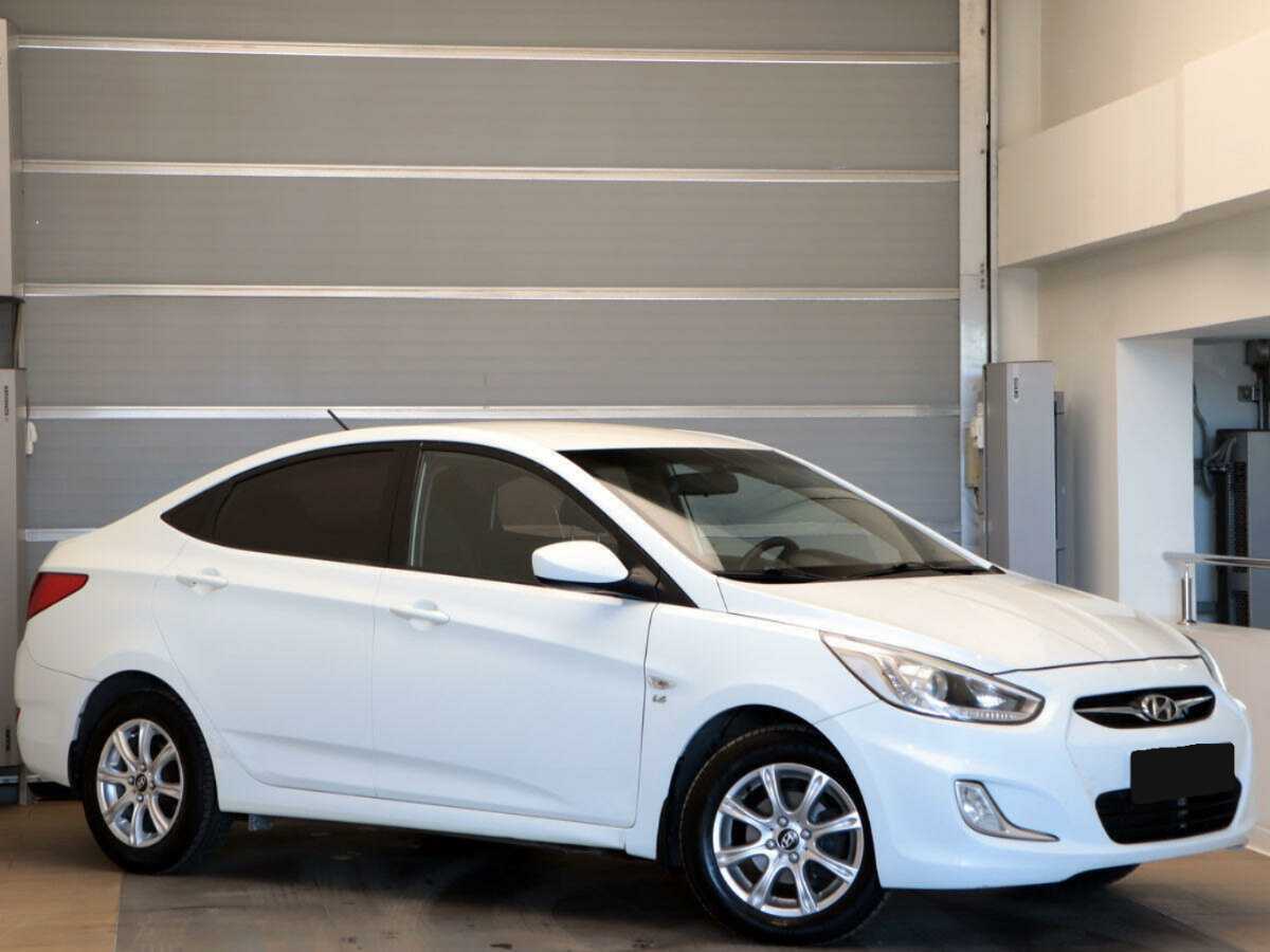 Хендай Солярис б/у, 2013, Автоматическая. Фото: #2