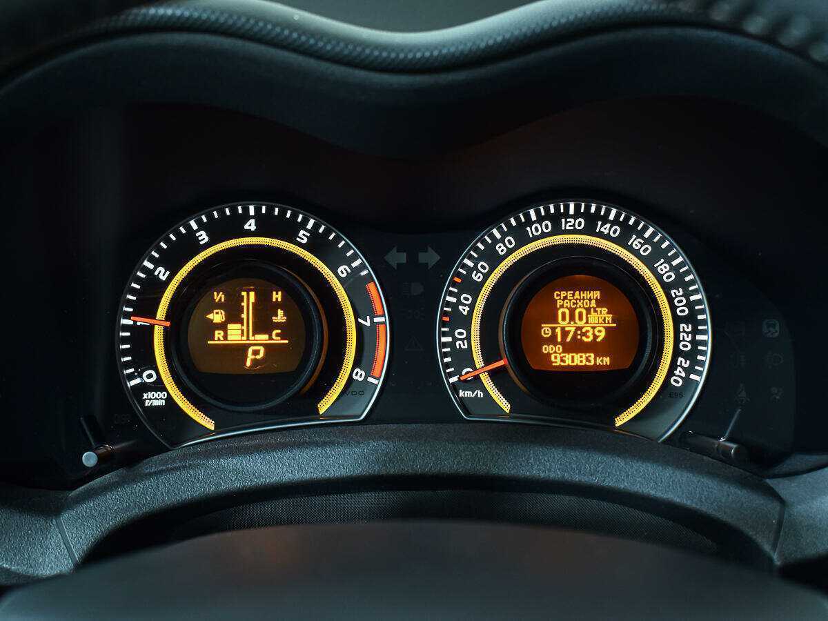 Тойота Аурис б/у, 2012, Автоматическая. Фото: #9