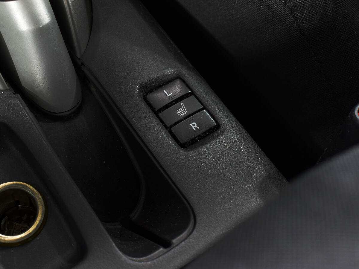 Тойота Аурис б/у, 2012, Автоматическая. Фото: #15