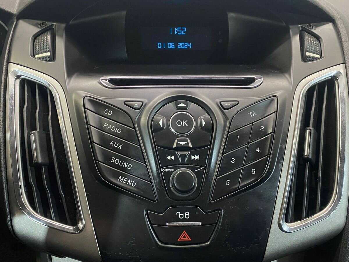 Форд Фокус б/у, 2013, Механическая. Фото: #11