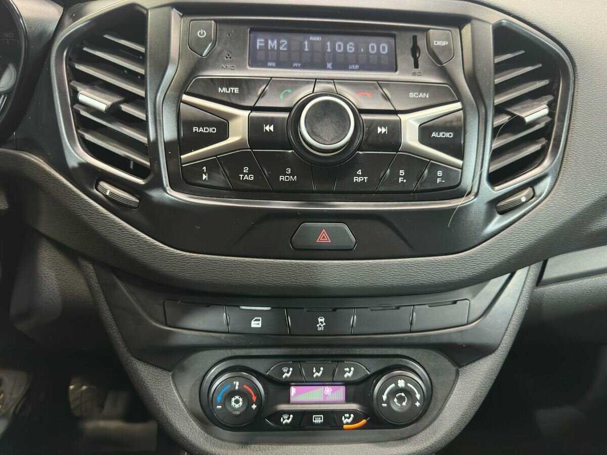 Лада (ВАЗ) Веста б/у, 2016, Механическая. Фото: #12