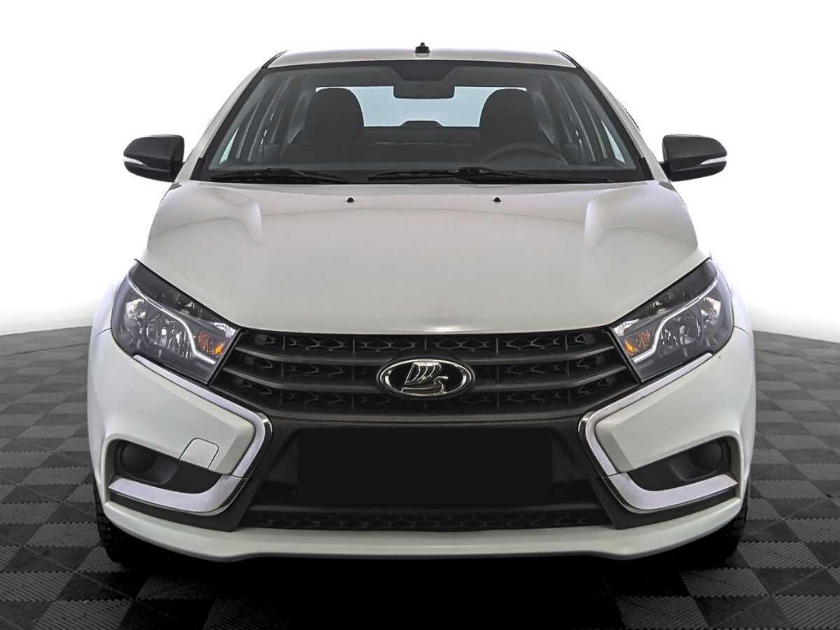 Лада (ВАЗ) Веста б/у, 2019, Механическая. Фото: #1