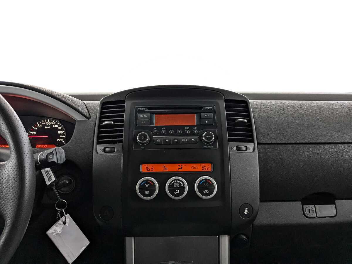 Ниссан Патфайндер б/у, 2012, Автоматическая. Фото: #12