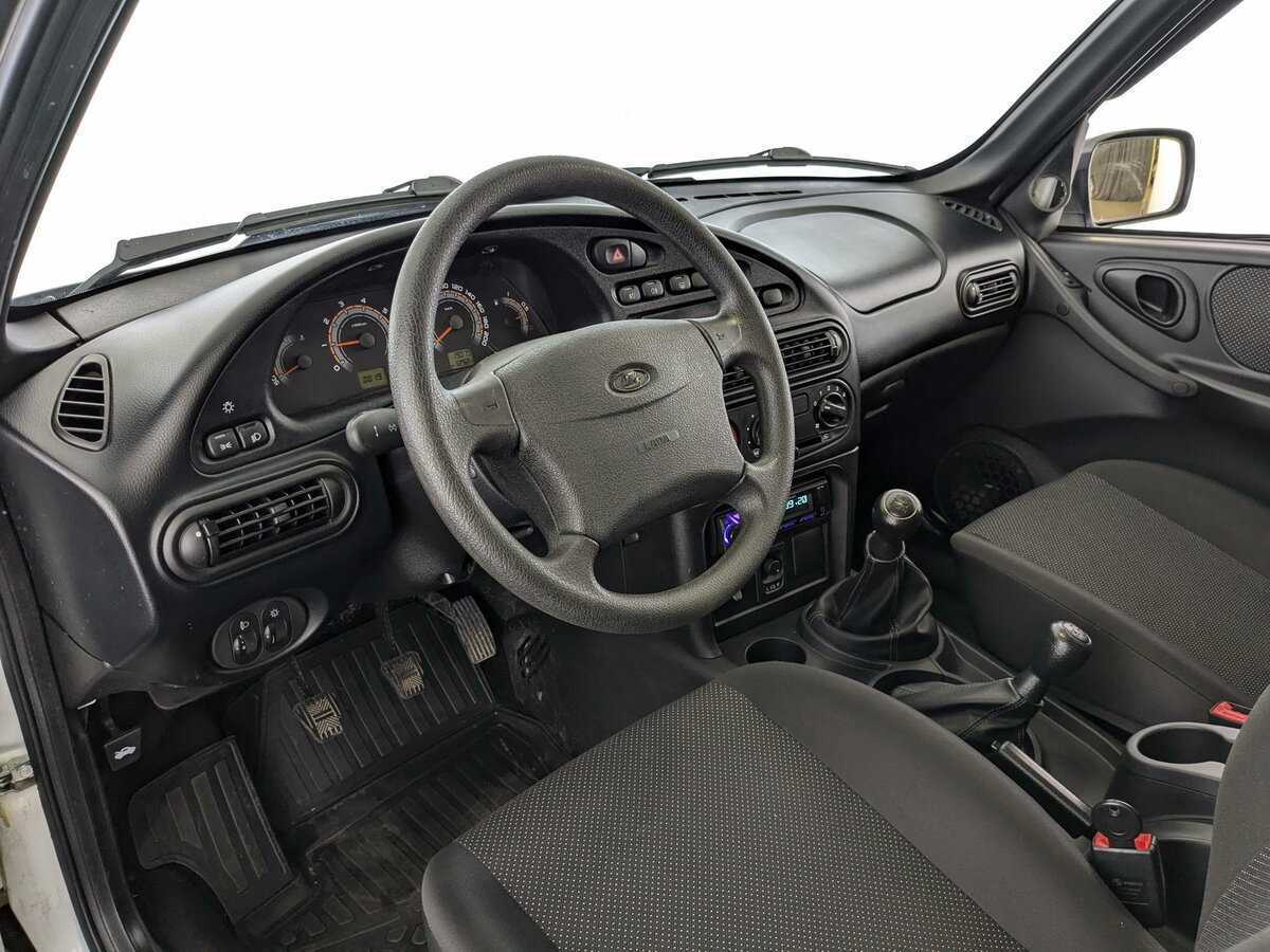 Лада (ВАЗ) Нива б/у, 2022, Механическая. Фото: #2