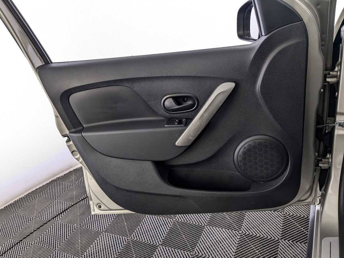 Рено Сандеро б/у, 2021, Механическая. Фото: #14