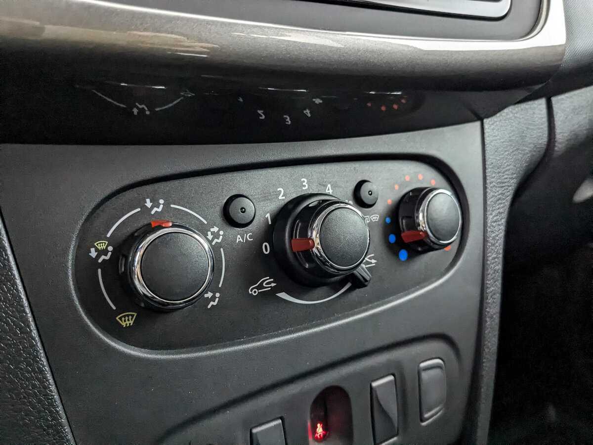 Рено Сандеро б/у, 2021, Механическая. Фото: #21