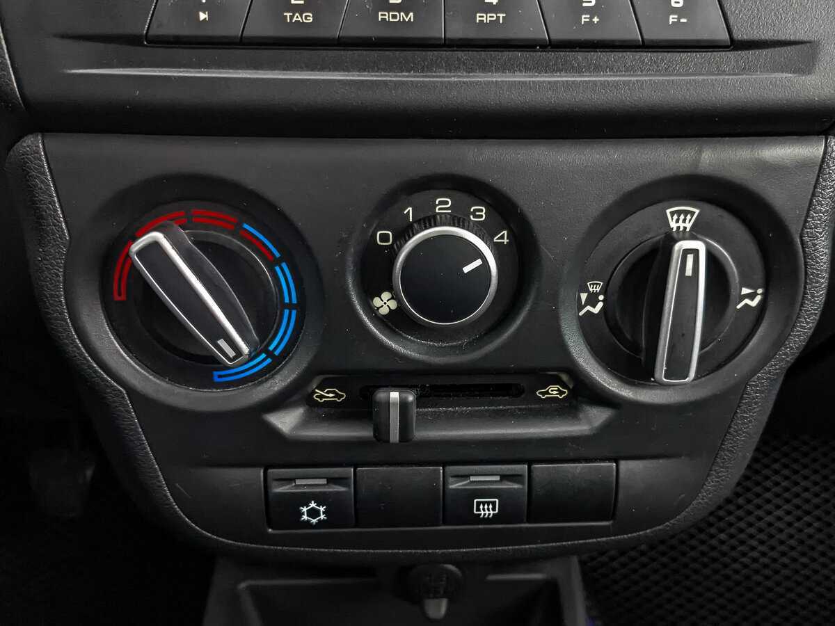 Лада (ВАЗ) Гранта б/у, 2020, Механическая. Фото: #21