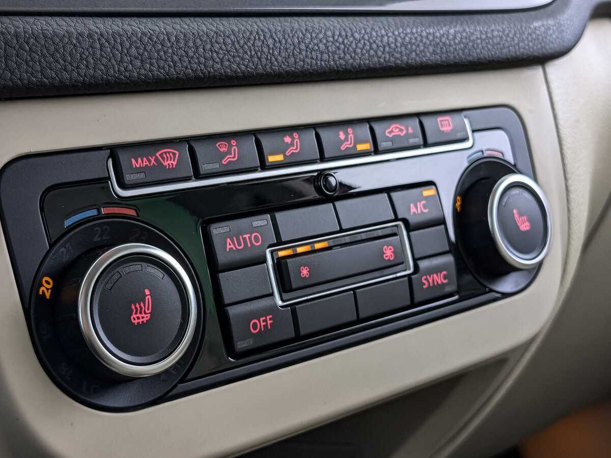 Фольксваген Тигуан б/у, 2014, Автоматическая. Фото: #16