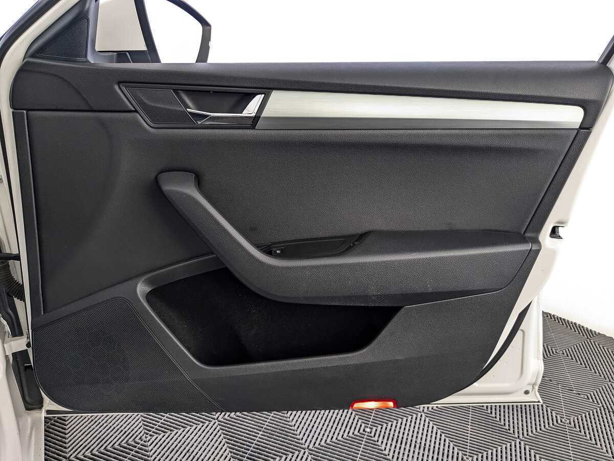 Шкода Суперб б/у, 2017, Роботизированная. Фото: #19