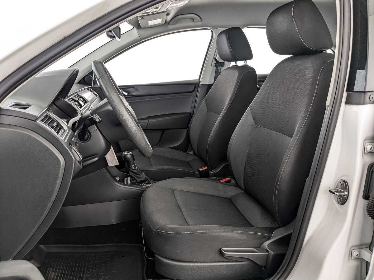 Шкода Рапид б/у, 2015, Роботизированная. Фото: #15