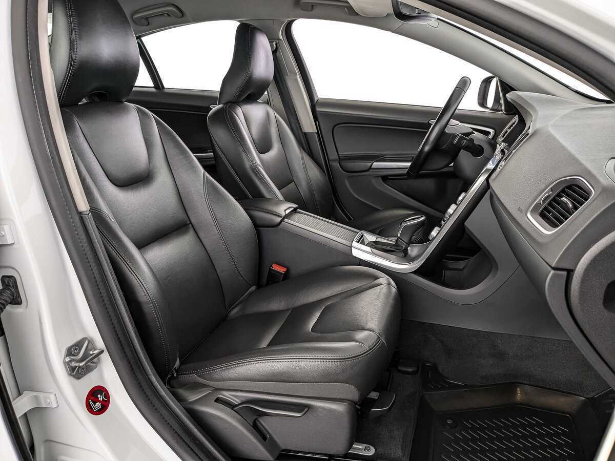 Вольво С60 б/у, 2016, Автоматическая. Фото: #19