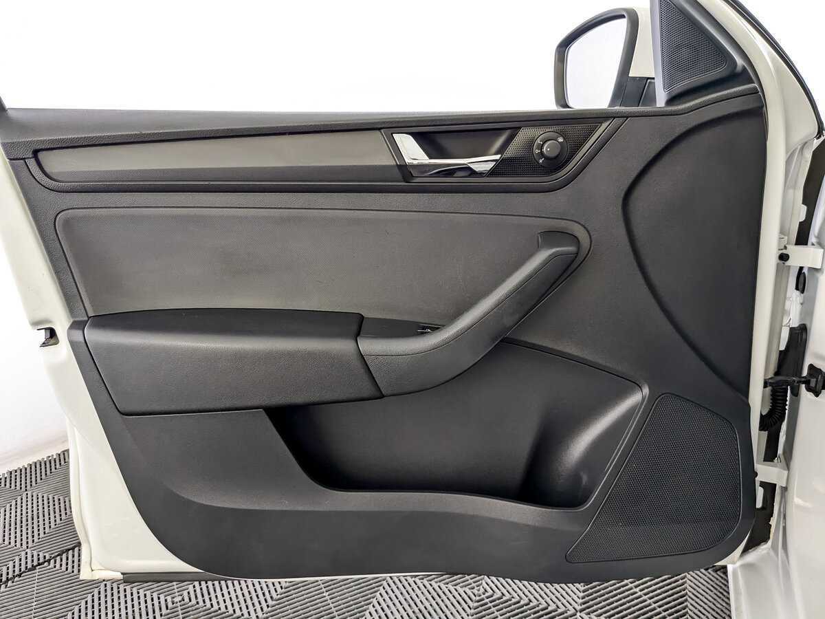 Шкода Рапид б/у, 2019, Механическая. Фото: #13