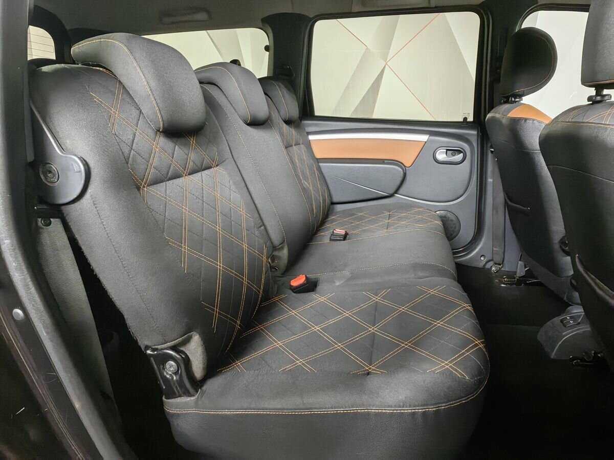 Лада (ВАЗ) Ларгус б/у, 2015, Механическая. Фото: #11