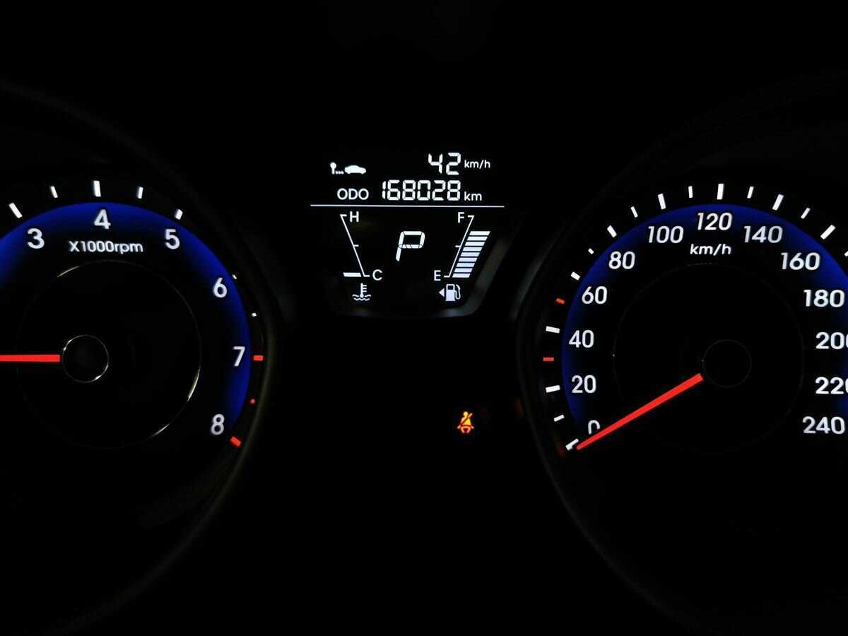 Хендай Елантра б/у, 2012, Автоматическая. Фото: #15