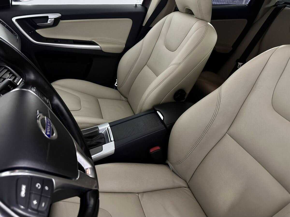 Вольво ИксЦ60 б/у, 2014, Автоматическая. Фото: #7