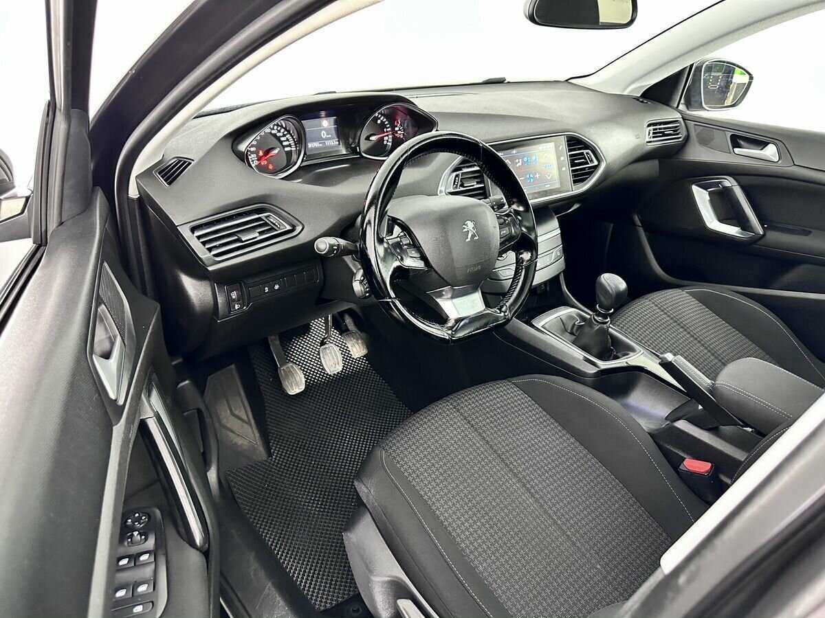 Пежо 308 б/у, 2018, Механическая. Фото: #5