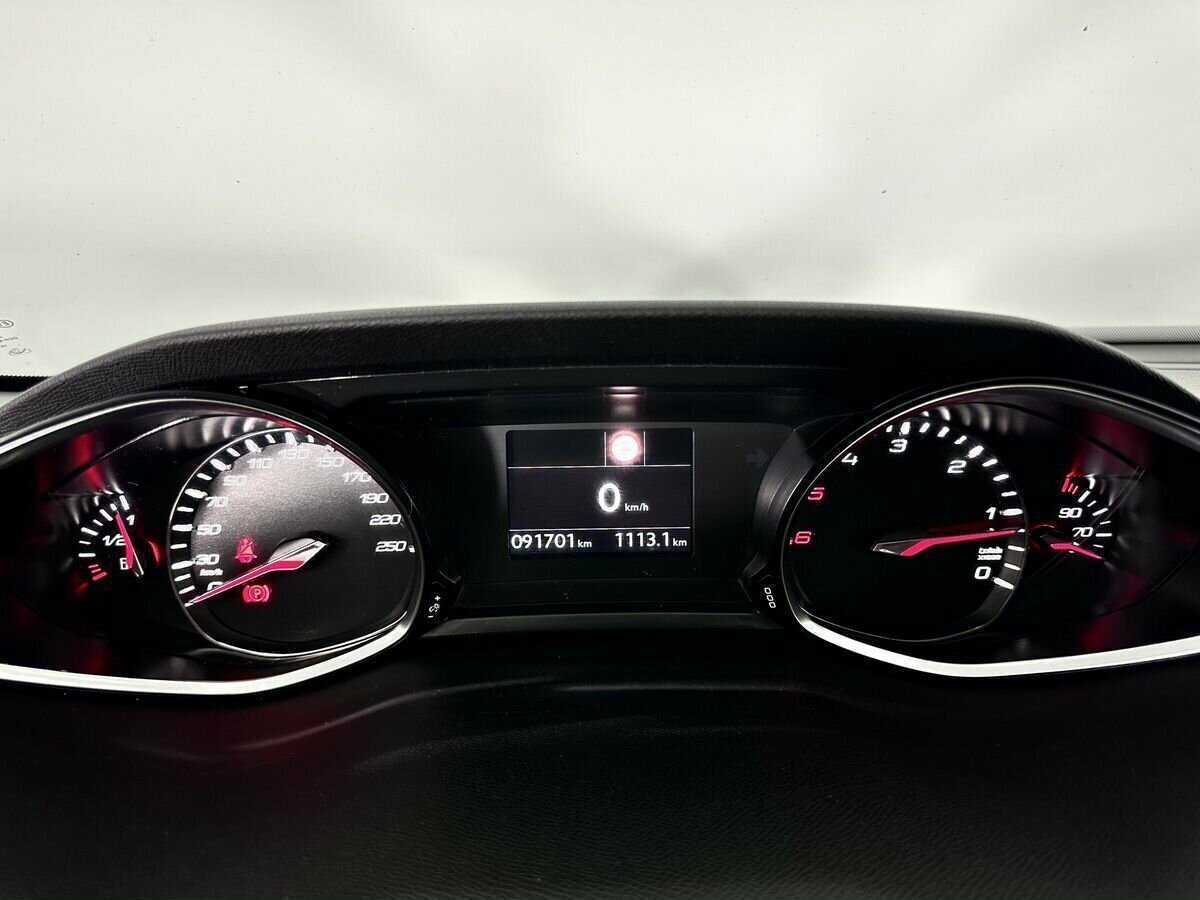 Пежо 308 б/у, 2018, Механическая. Фото: #9