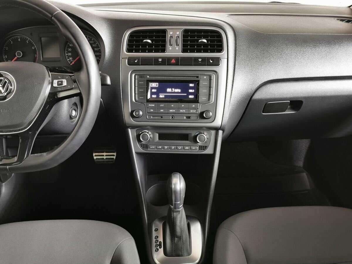 Фольксваген Поло б/у, 2016, Автоматическая. Фото: #10