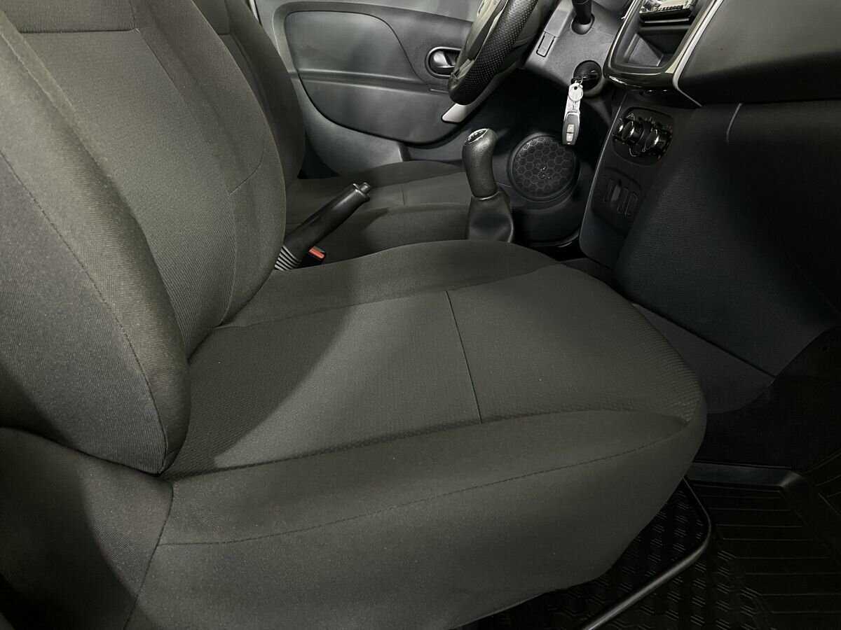 Рено Логан б/у, 2018, Механическая. Фото: #13