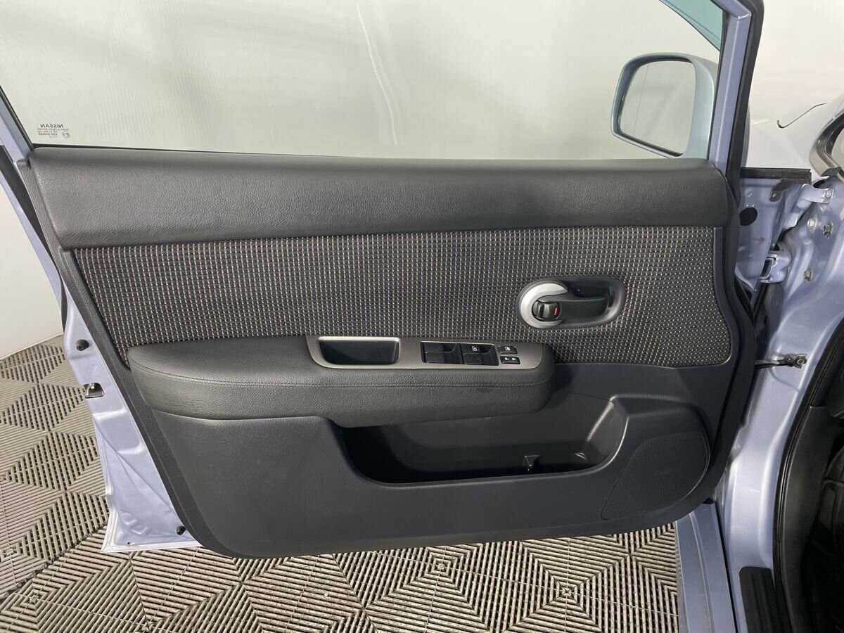 Ниссан Тиида б/у, 2013, Автоматическая. Фото: #7