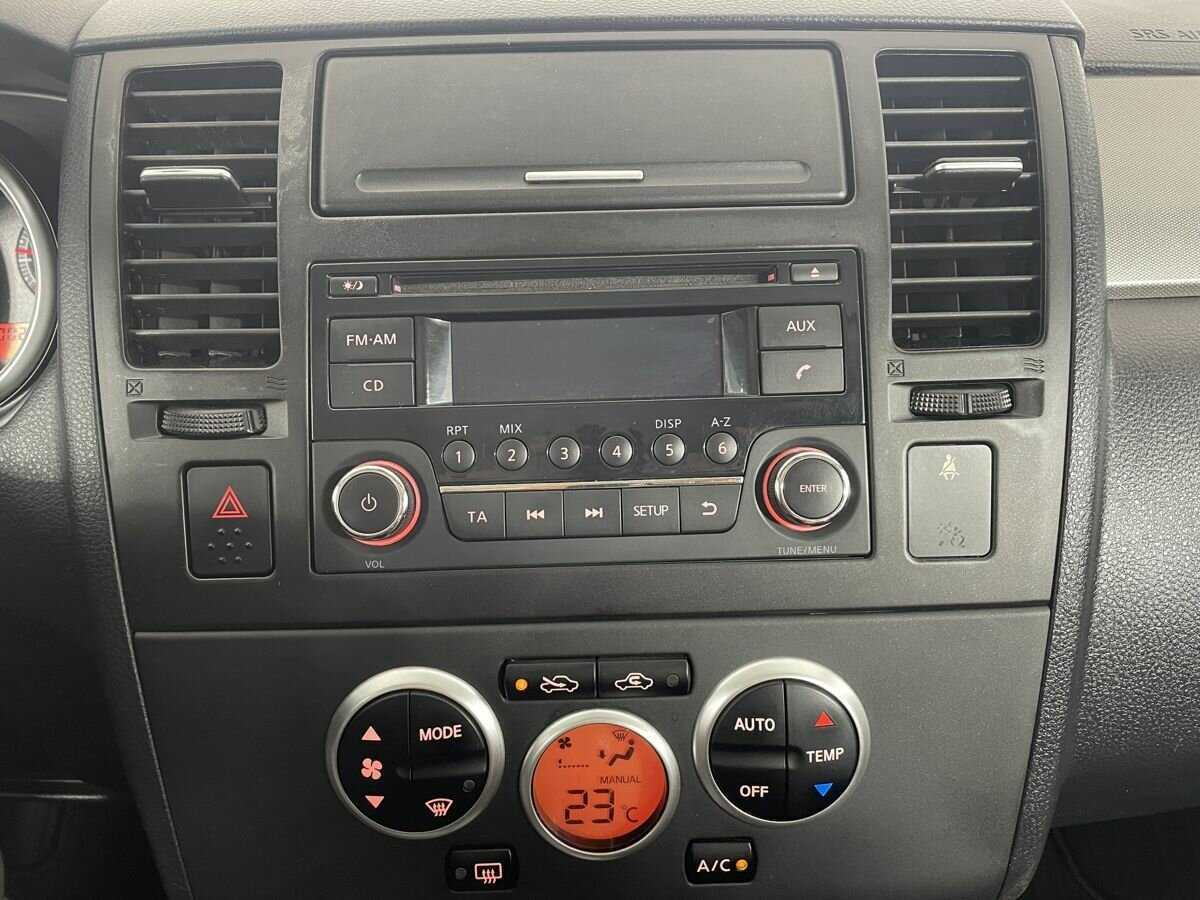 Ниссан Тиида б/у, 2013, Автоматическая. Фото: #11