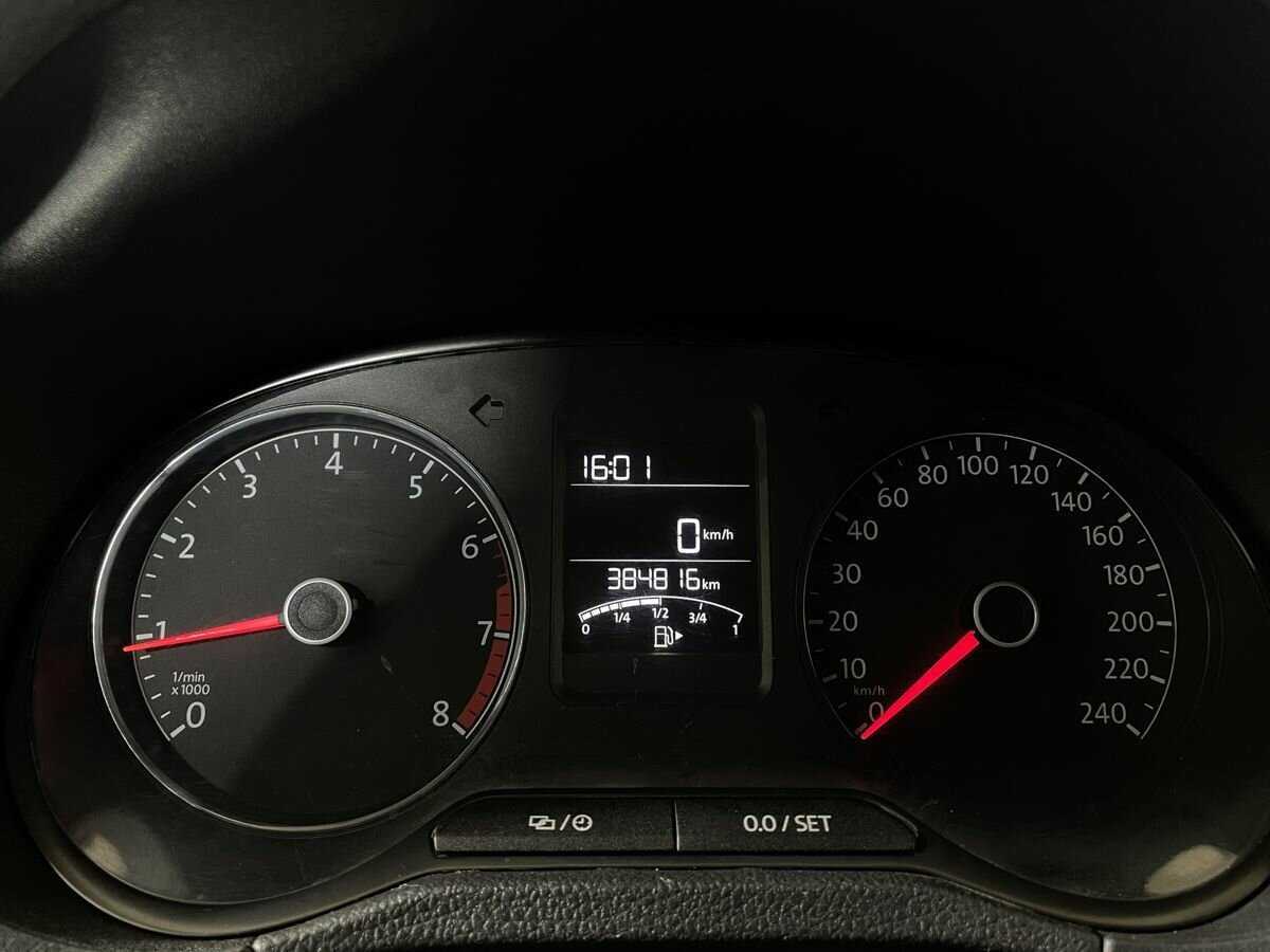 Фольксваген Поло б/у, 2017, Механическая. Фото: #10