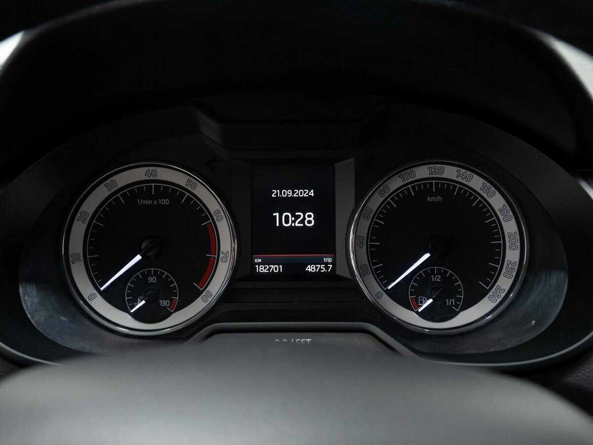 Шкода Октавия б/у, 2017, Роботизированная. Фото: #16