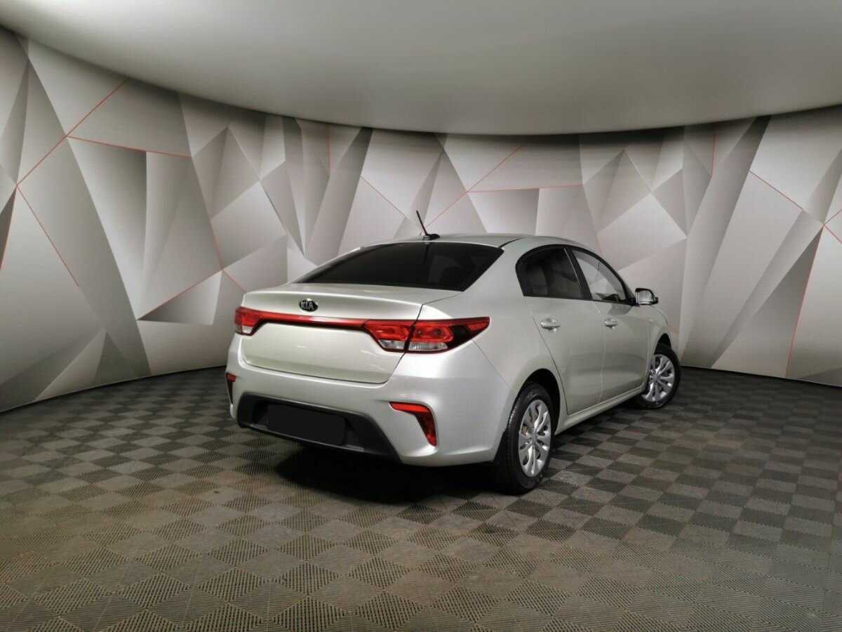 Киа Рио б/у, 2018, Автоматическая. Фото: #1