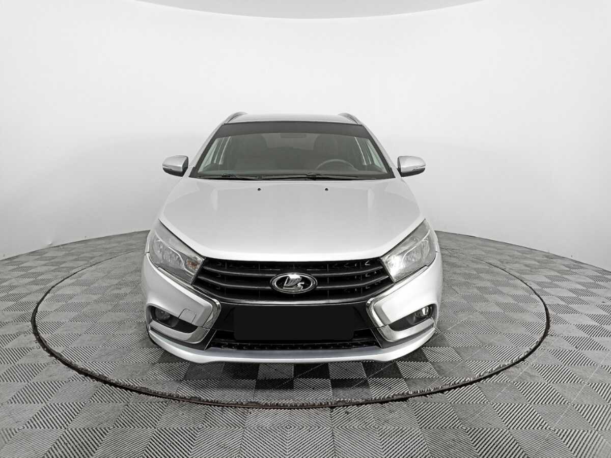 Лада (ВАЗ) Веста б/у, 2019, Механическая. Фото: #1