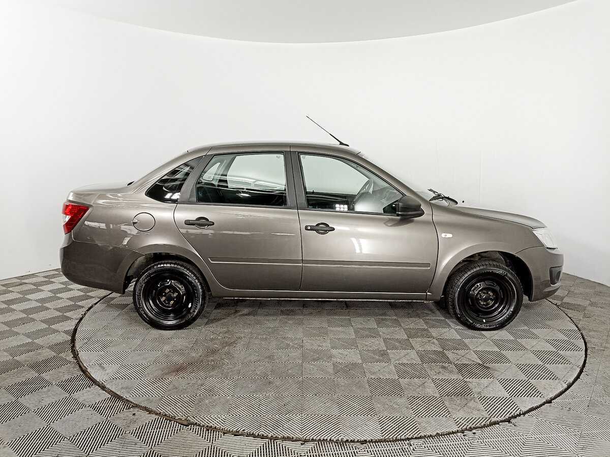 Лада (ВАЗ) Гранта б/у, 2018, Механическая. Фото: #3