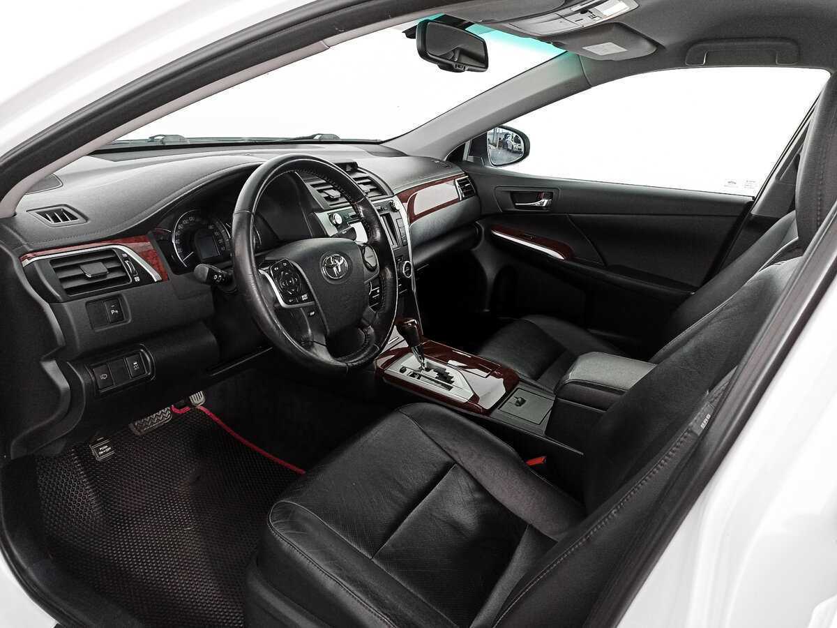 Тойота Камри б/у, 2014, Автоматическая. Фото: #11